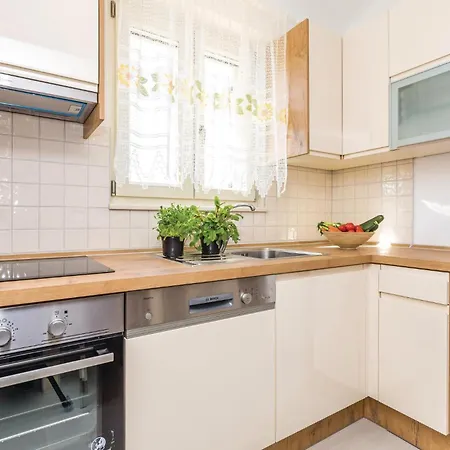 Apartament 1 Bedroom Beautiful In Matulji