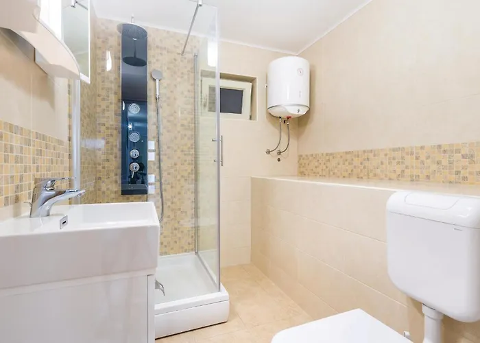 1 Bedroom Amazing In Apartamento *