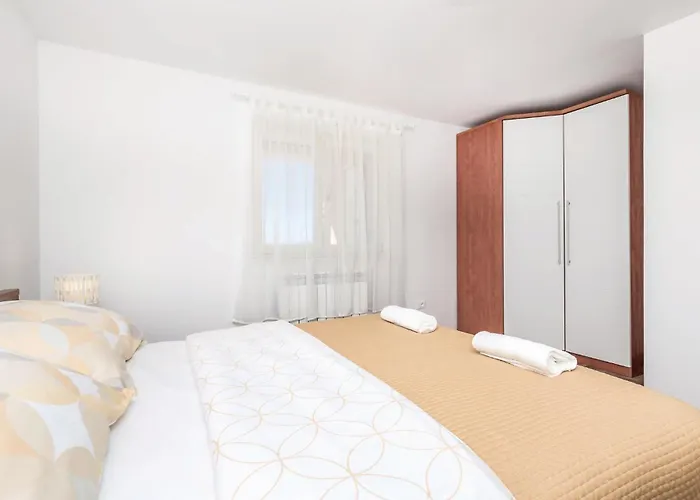Apartment 1 Bedroom Amazing In *