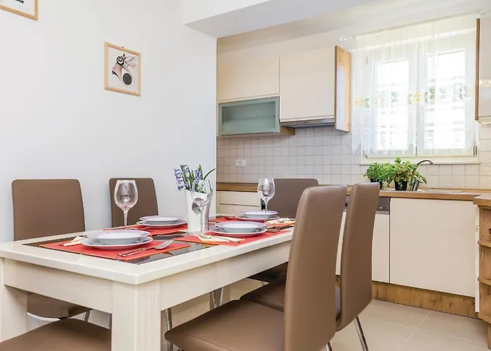 1 Bedroom Amazing In Apartamento Matulji