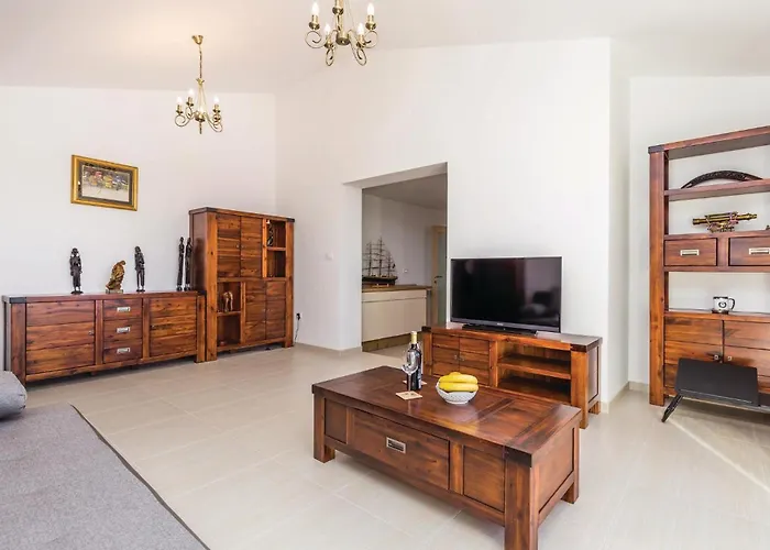 1 Bedroom Amazing In *